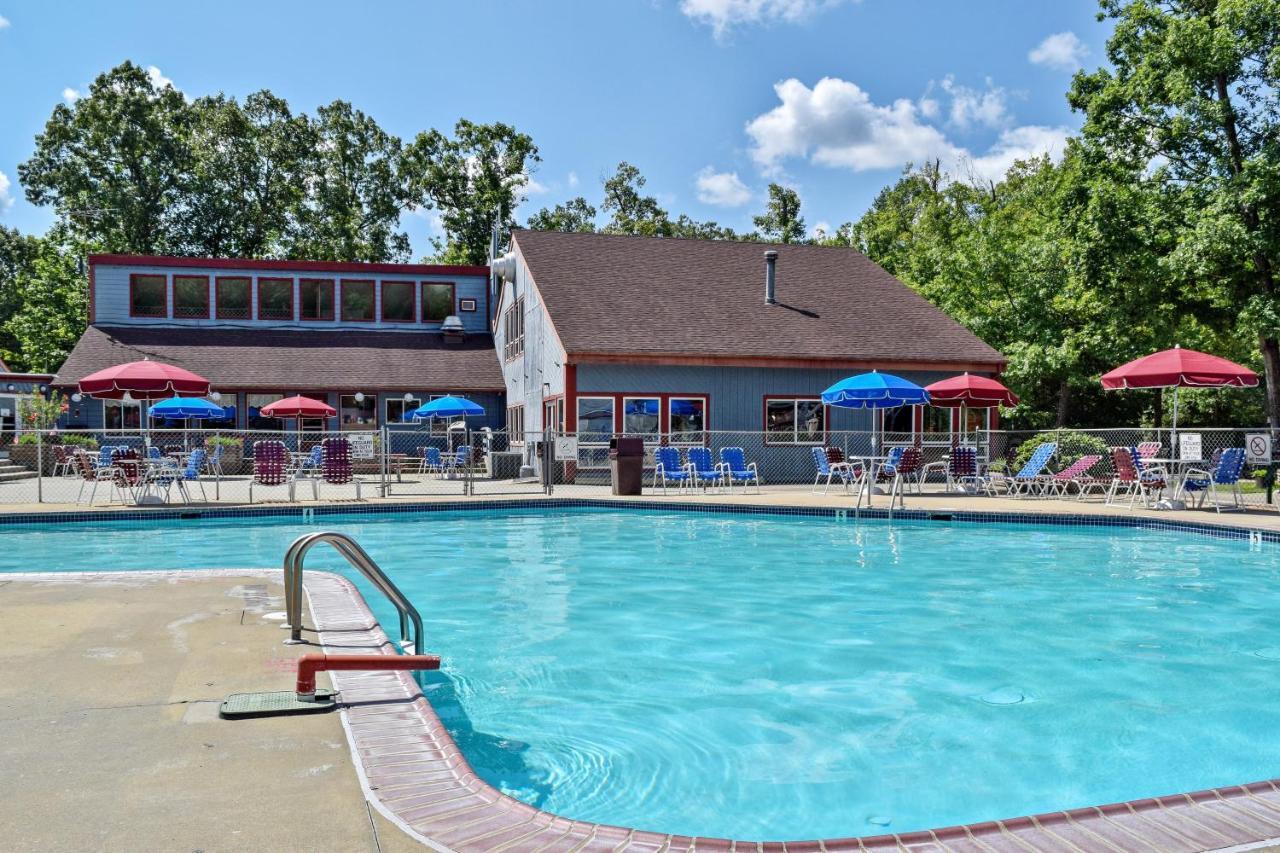 Williamsburg Camping Resort One Bedroom Cabin 3 Croaker Bagian luar foto